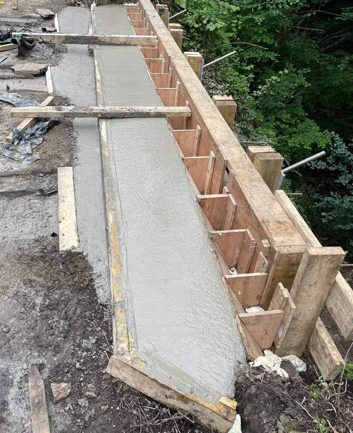 Reinforced concrete dge beam